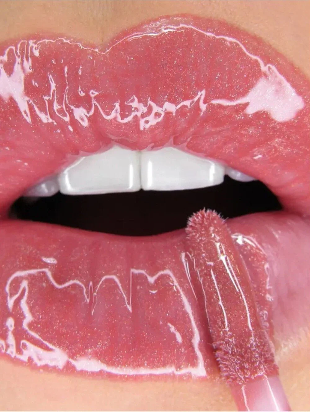 🎉2•$20/3•$28🎉 WINKY LUX Glossy Boss Lip Gloss in Meow